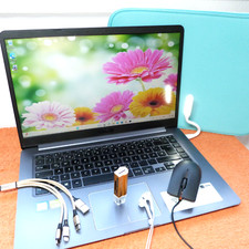 Asus R520 VivoBook PREMIUM 15